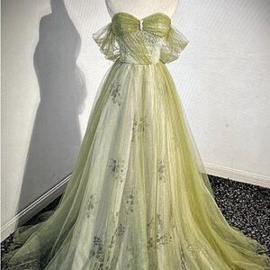 Elegant Green Strapless Evening Gown Prom Princess Sweet Sixteen